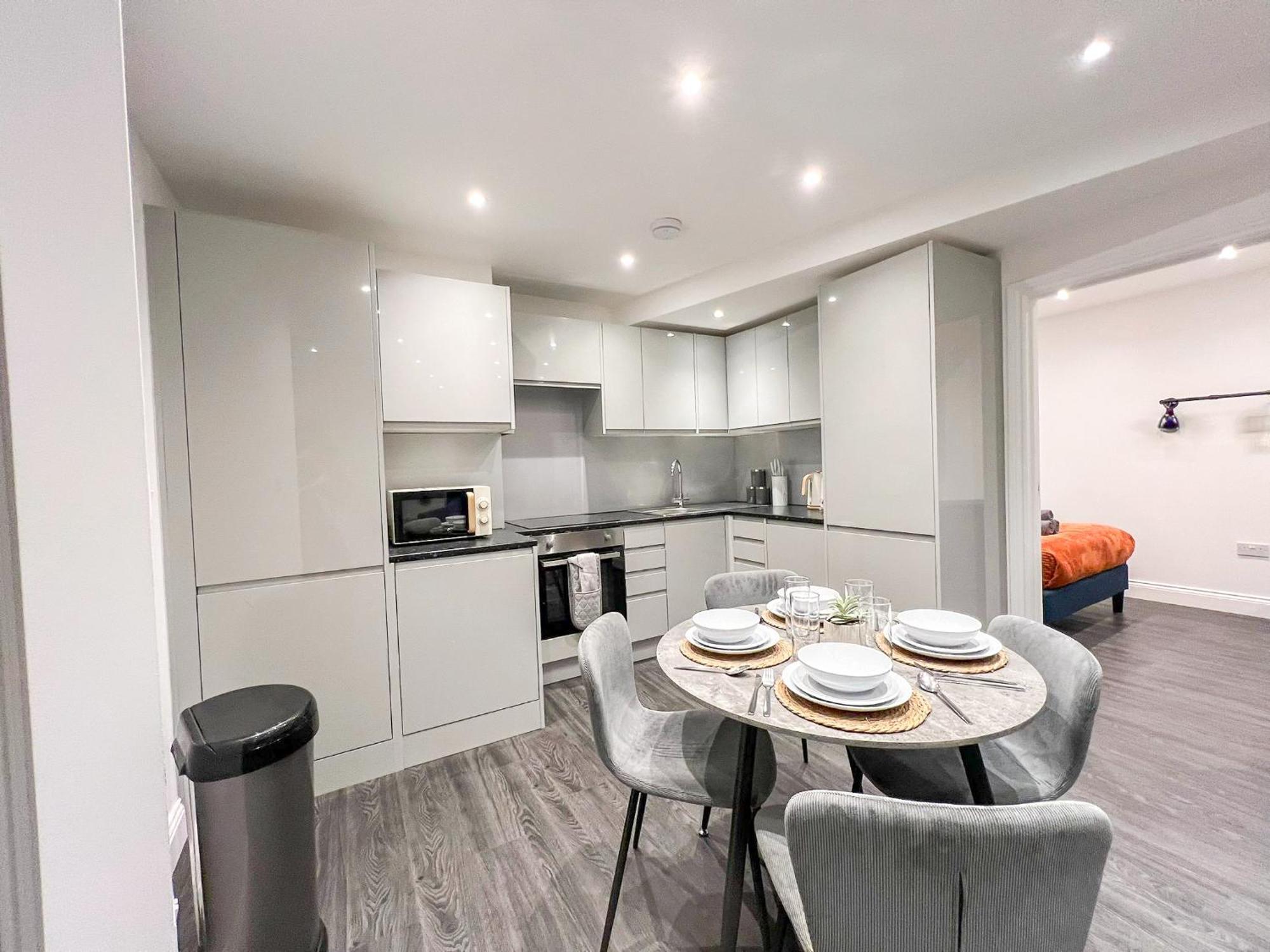 1-Bedroom Apartments In Shoreditch, Old Street, Hoxton ロンドン エクステリア 写真