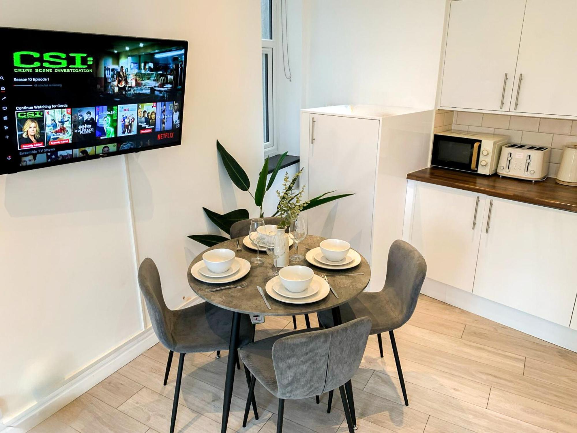 1-Bedroom Apartments In Shoreditch, Old Street, Hoxton ロンドン エクステリア 写真