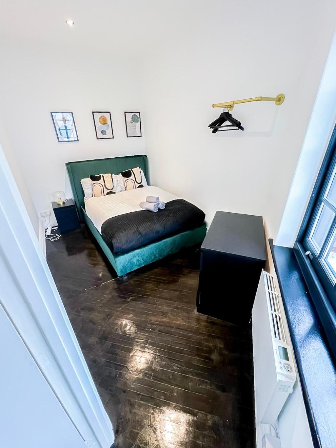 1-Bedroom Apartments In Shoreditch, Old Street, Hoxton ロンドン エクステリア 写真