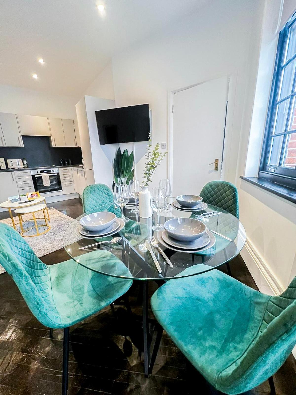 1-Bedroom Apartments In Shoreditch, Old Street, Hoxton ロンドン エクステリア 写真