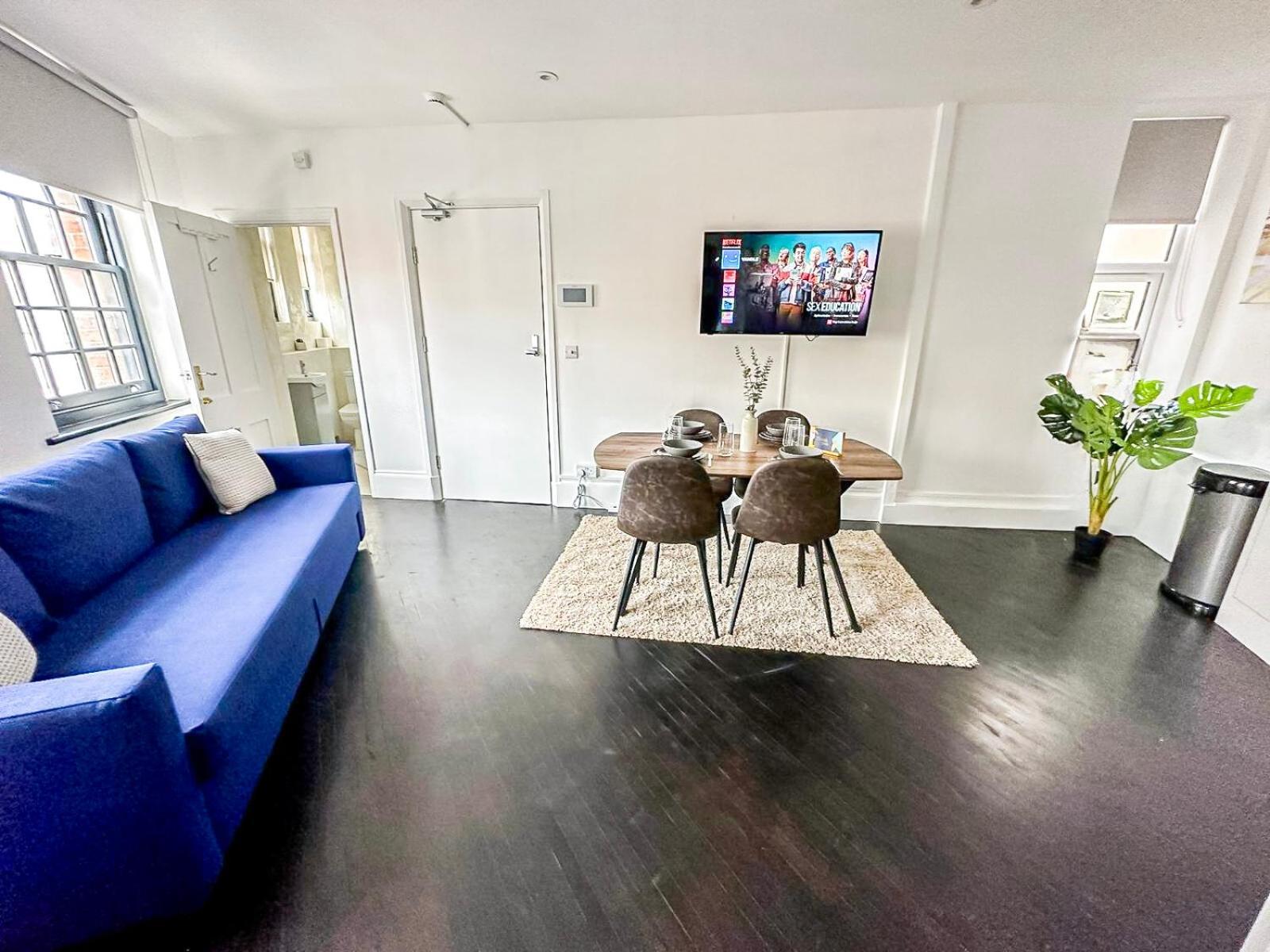 1-Bedroom Apartments In Shoreditch, Old Street, Hoxton ロンドン エクステリア 写真